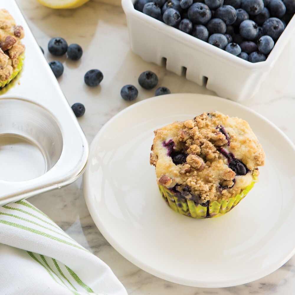 Nordic Ware Compact Ovenware Muffin Pan