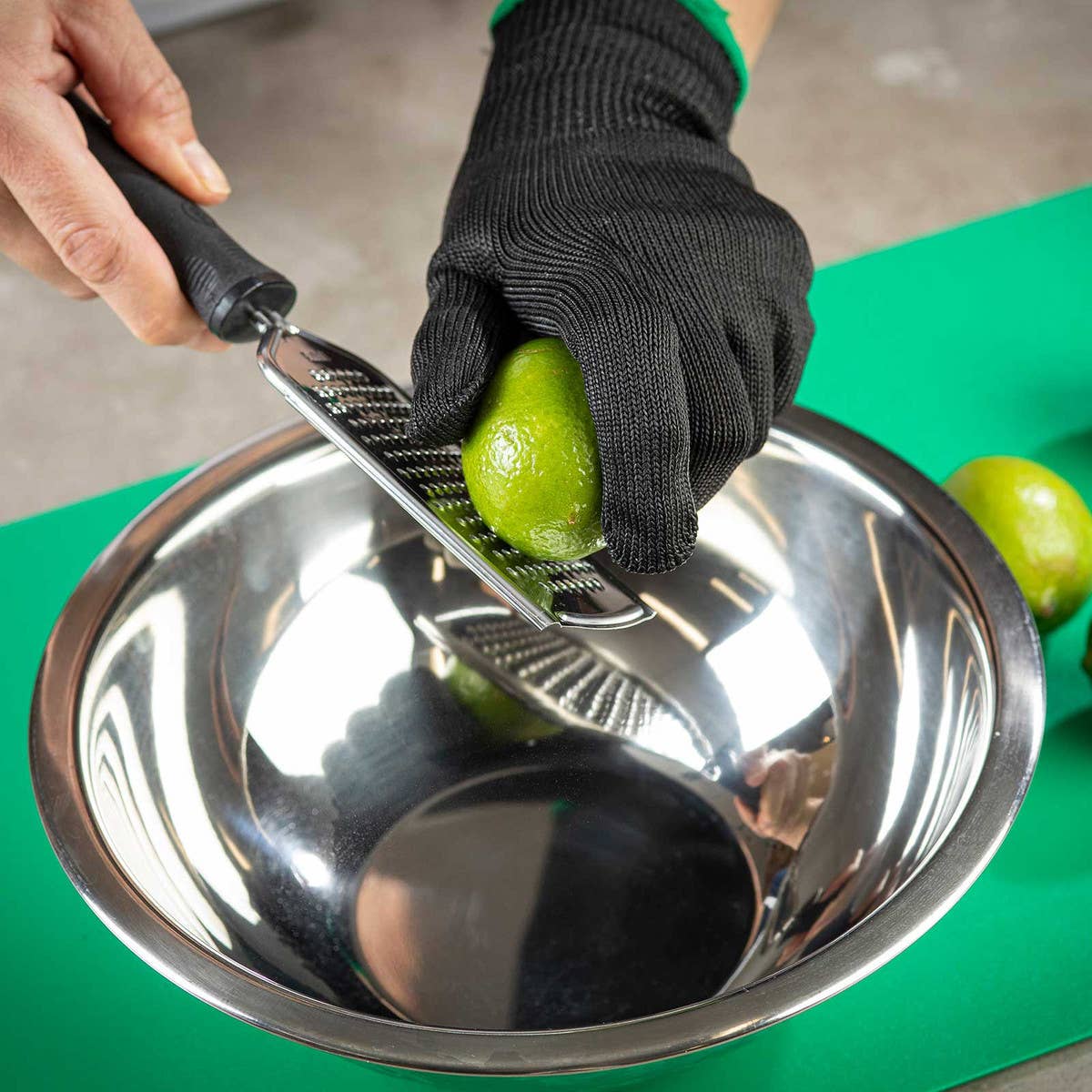 PerfectGrip Grater, Small Holes